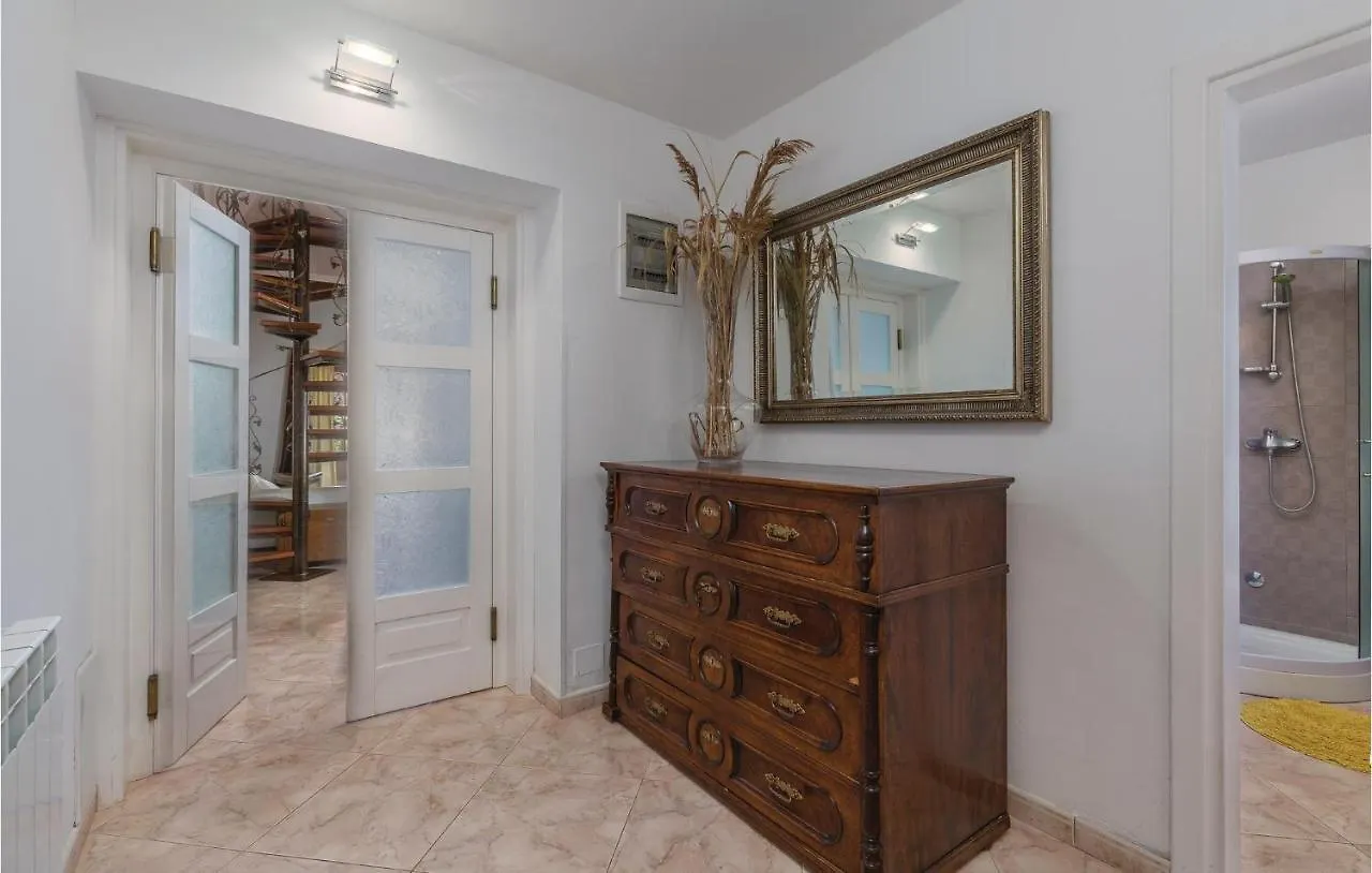 Beautiful Home In Novigrad With Wifi Novigrad Istria